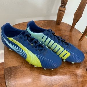 Puma EvoSpeed 3 Soccer Cleats Women’s 10.5